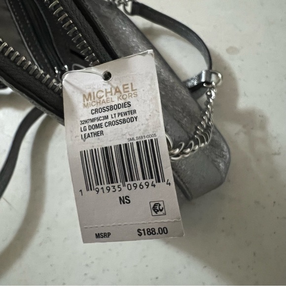 Michael Kors LT Pewter LG Dome Crossbody Leather Bag - Picture 9 of 14